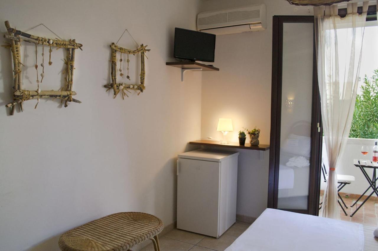 Residence Borgo Latino- Localo 토레 델 로소 외부 사진