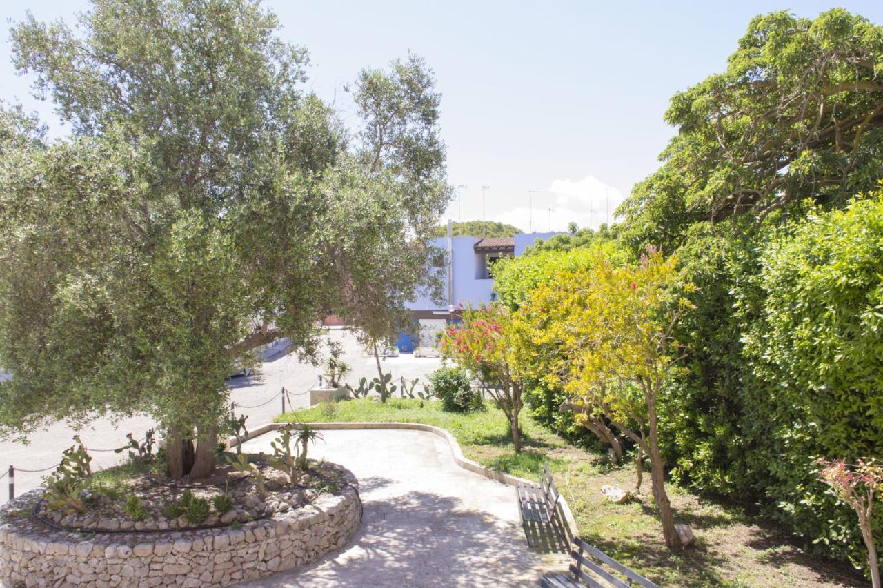 Residence Borgo Latino- Localo 토레 델 로소 외부 사진