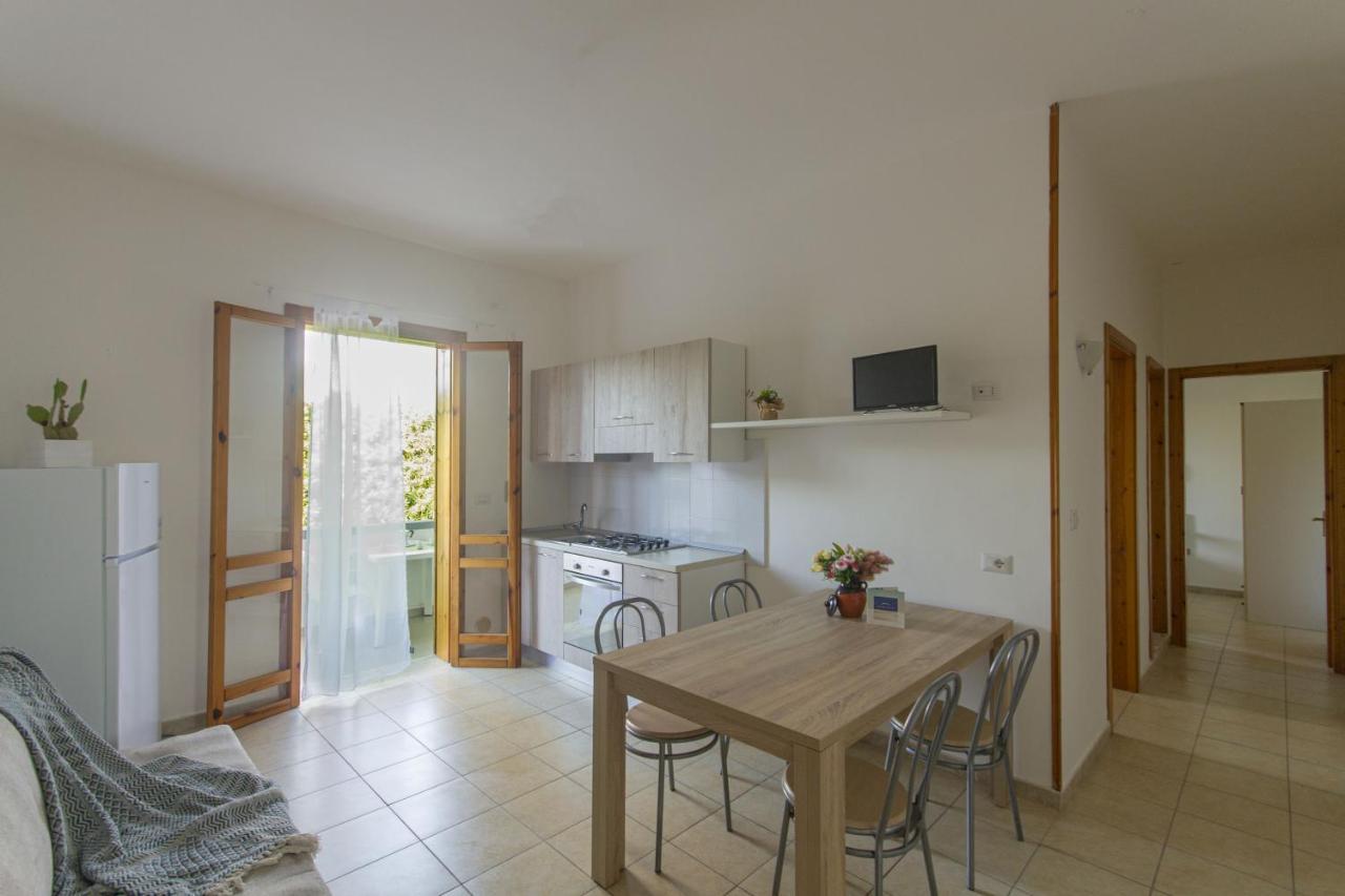 Residence Borgo Latino- Localo 토레 델 로소 외부 사진